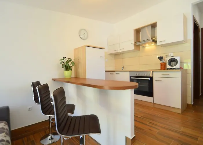 Holiday home Holiday Home Dunja By Interhome Stinjan